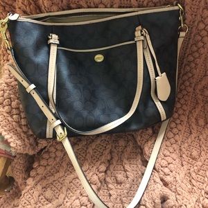 Coach Signature Peyton Tote, Classic & Timeless, EXCELLENT Condition, Timeless